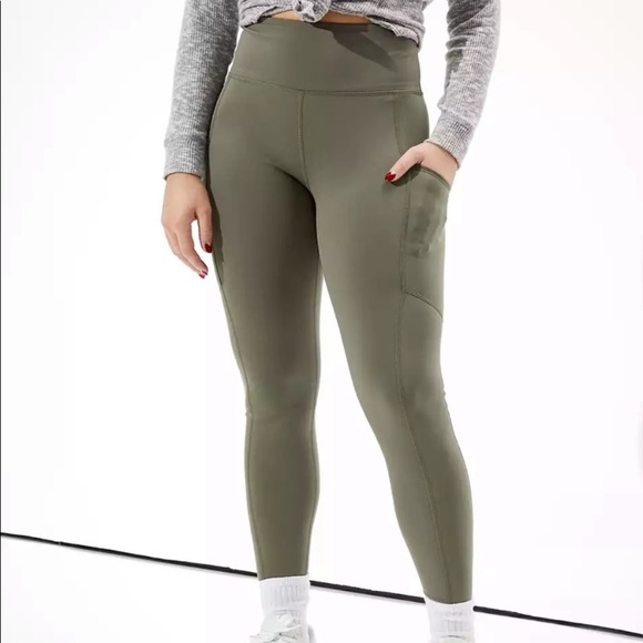 American Eagle The Everything Pocket Legging